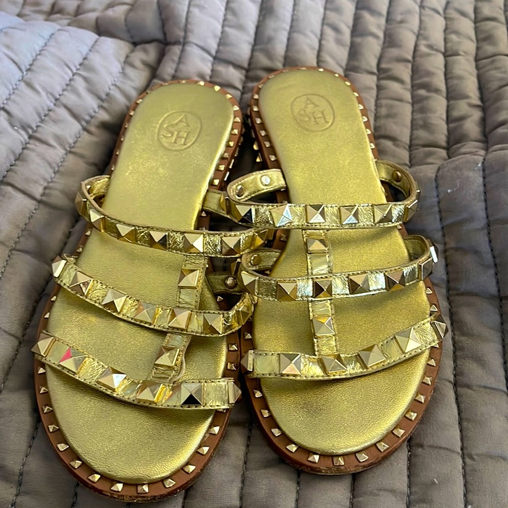 Ash Sandals